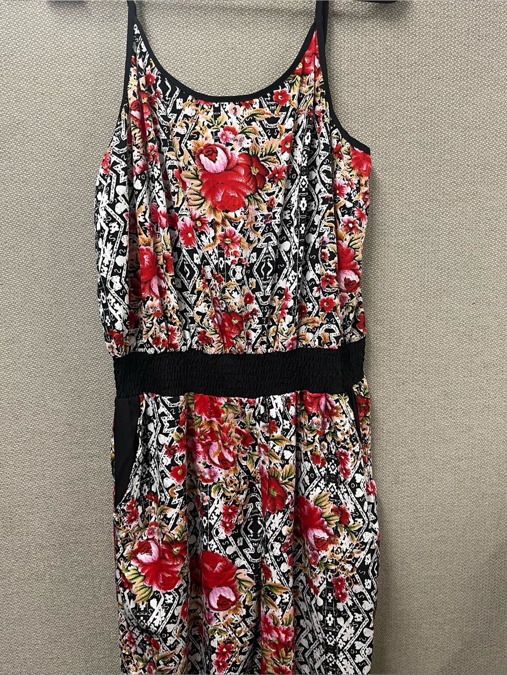 EUC BONGO Floral Tank Jumper in Black and Red with adjustable straps